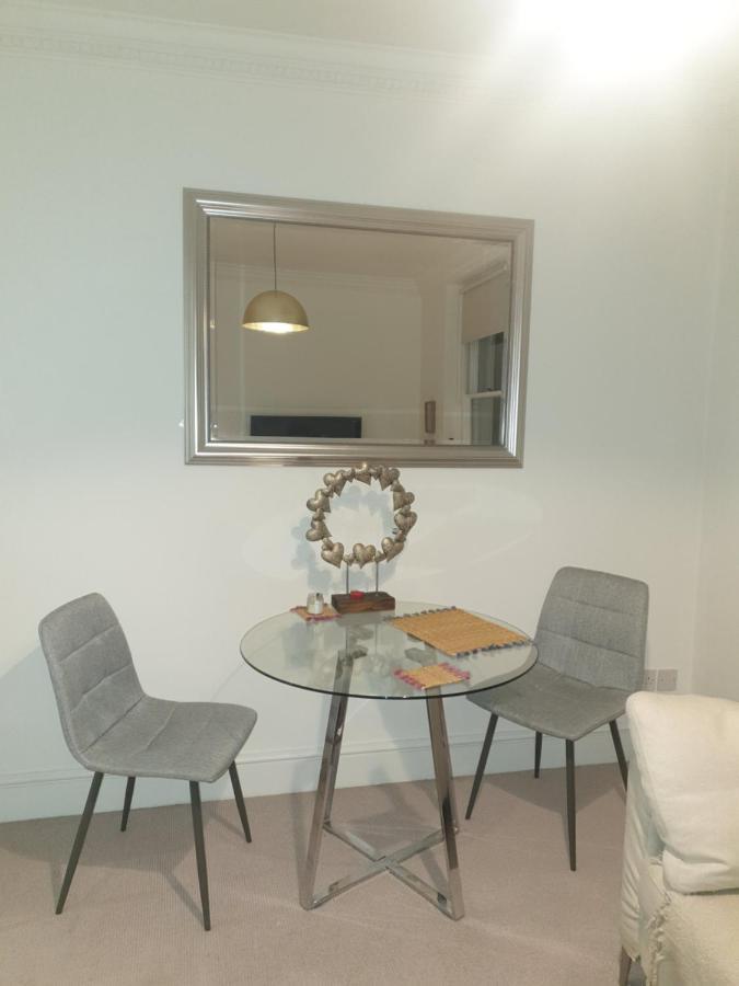 Beautiful One Bedroom Apartment Walking Distance To Paddington And Hyde Park Londra Esterno foto